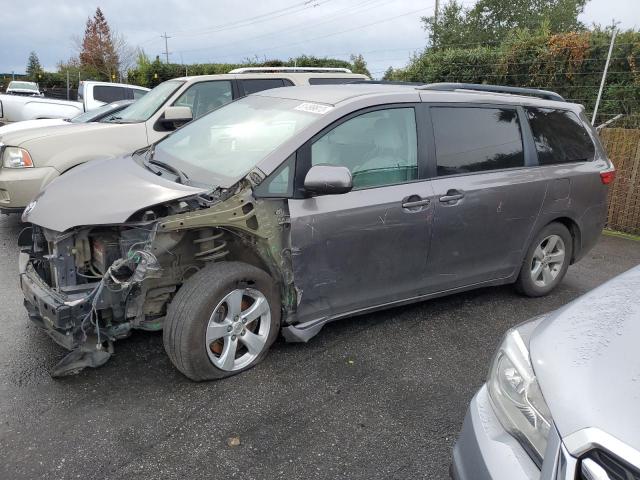 2016 Toyota Sienna LE