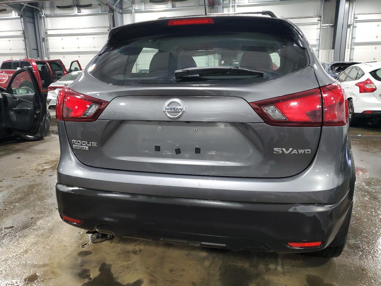 2018 Nissan Rogue Sport S vin: JN1BJ1CR6JW206155