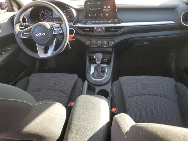 3KPF24AD2PE669515 Kia Forte LX 8