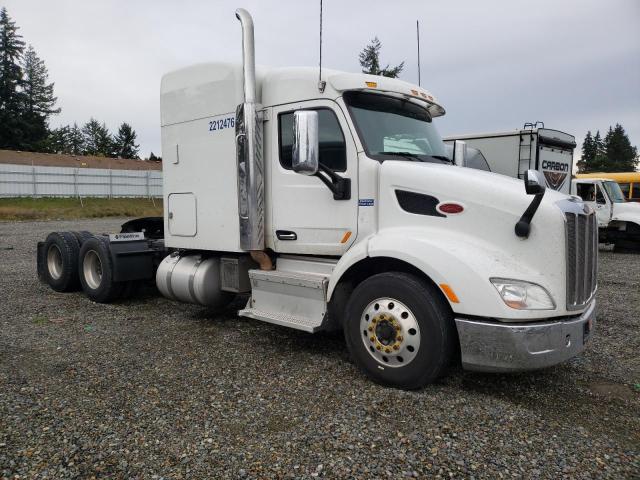 Lot #2329995262 2017 PETERBILT 579 salvage car