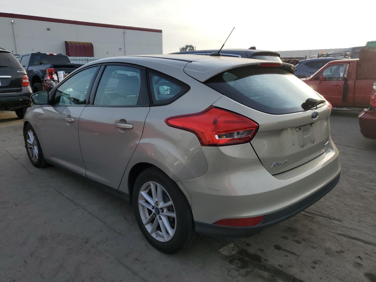 1FADP3K23FL317135 2015 Ford Focus Se