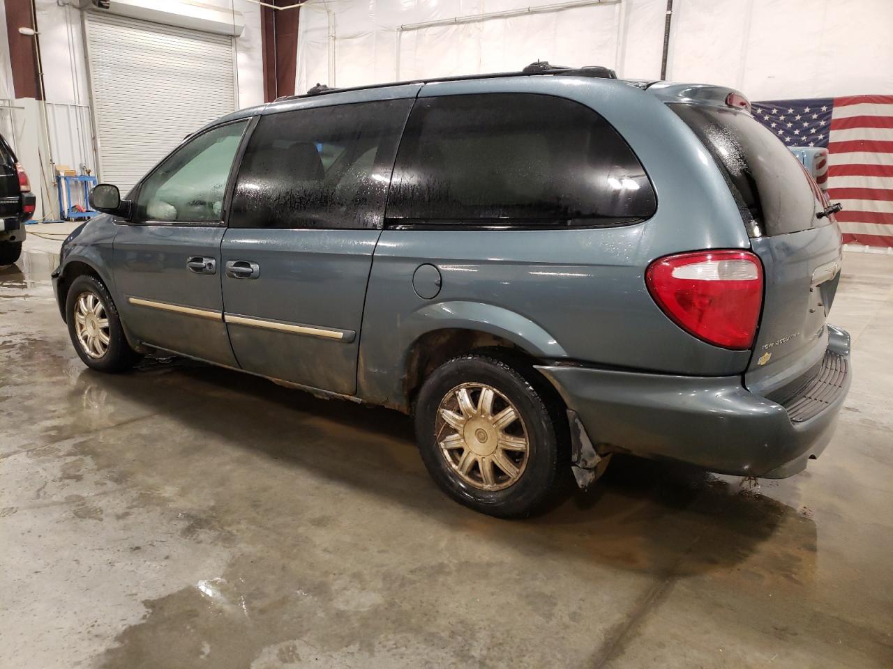 2C4GP54LX5R277571 2005 Chrysler Town & Country Touring