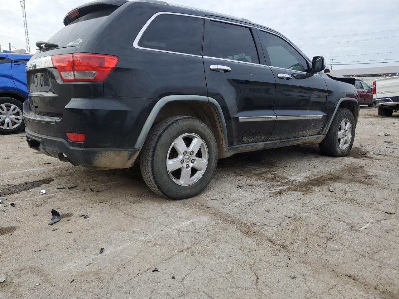 1J4RR4GG6BC641415 2011 Jeep Grand Cherokee Laredo