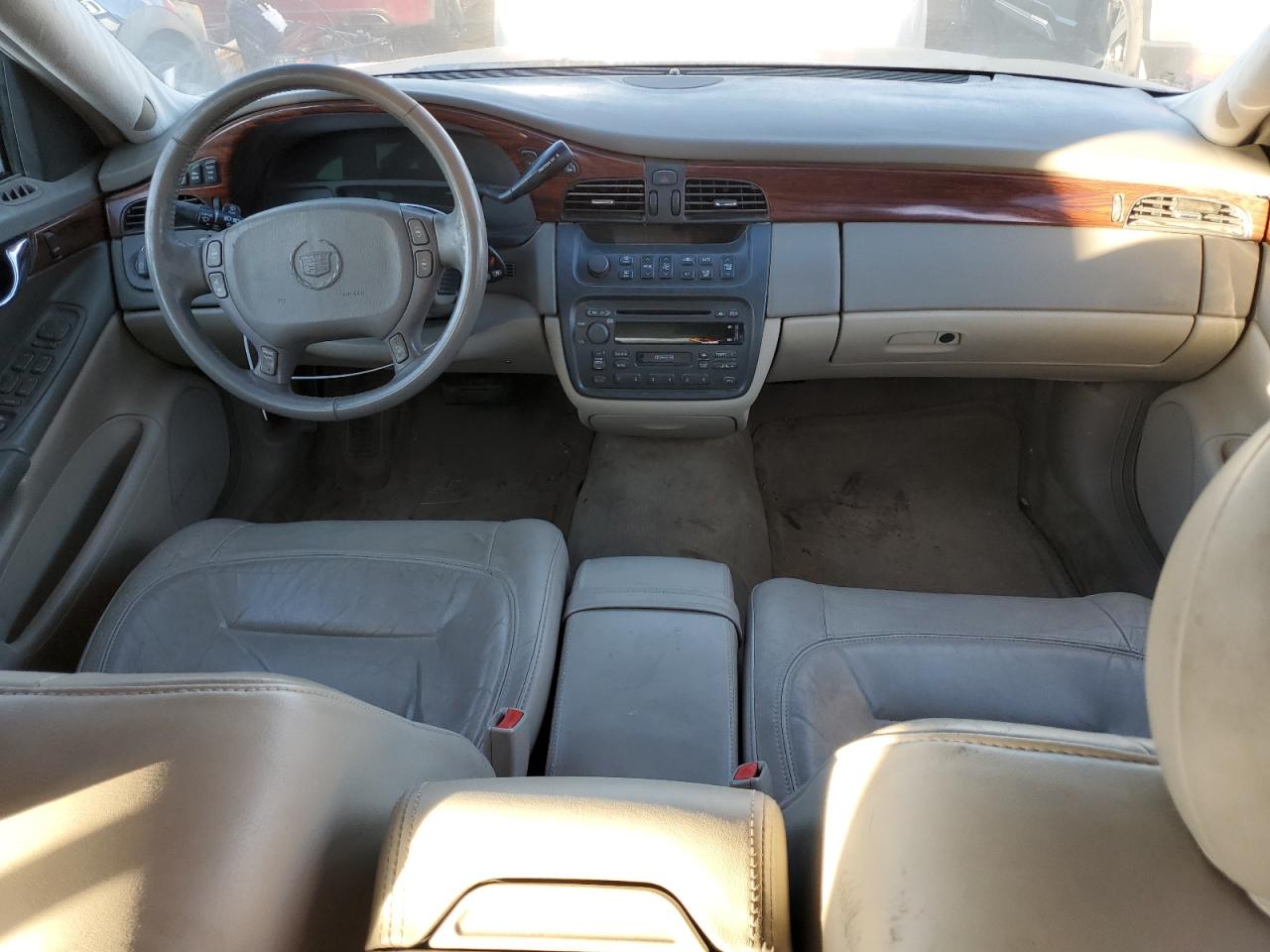 1G6KD57Y82U168876 2002 Cadillac Deville