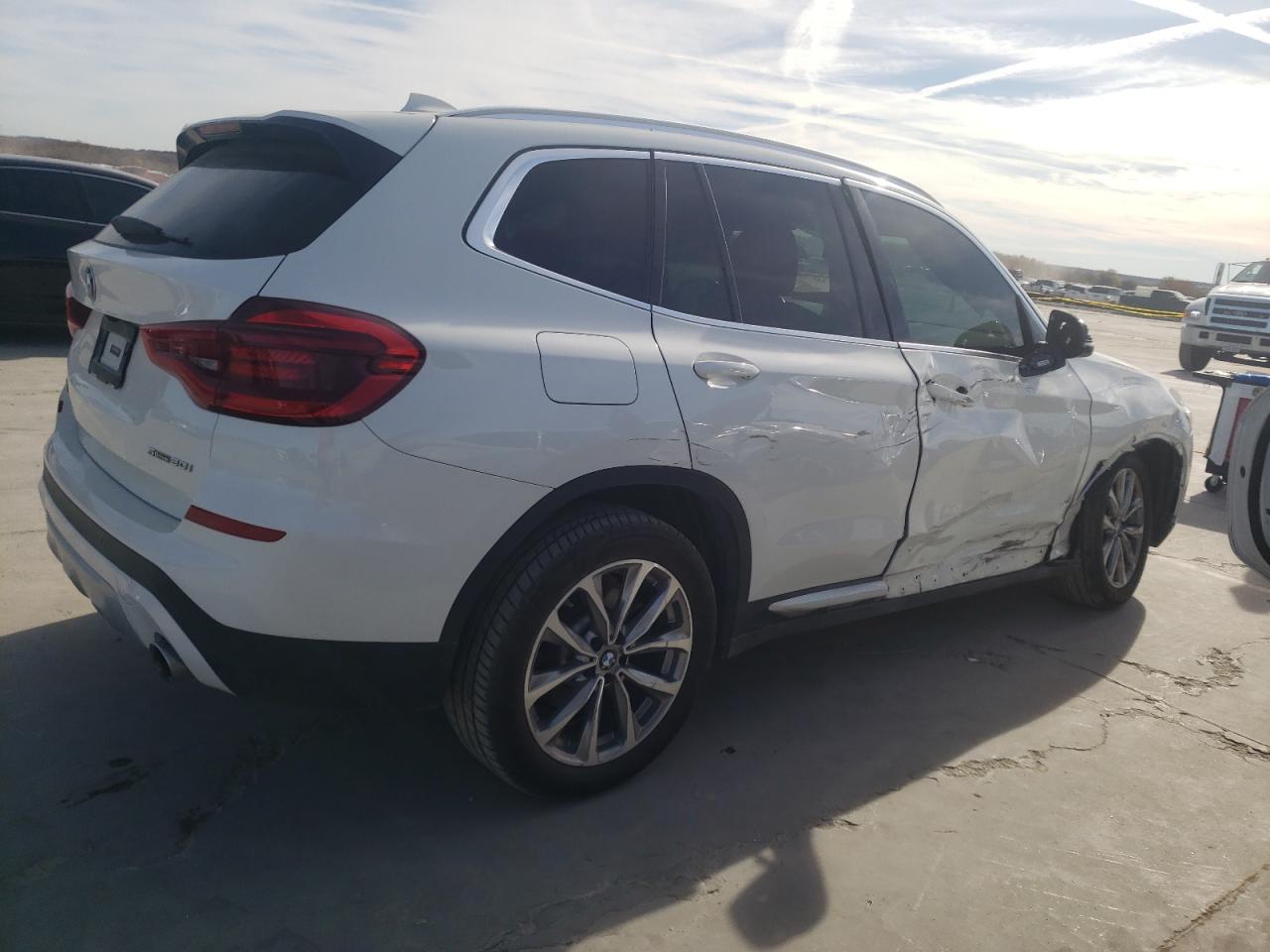 5UXTR7C50KLE94334 2019 BMW X3 Sdrive30I