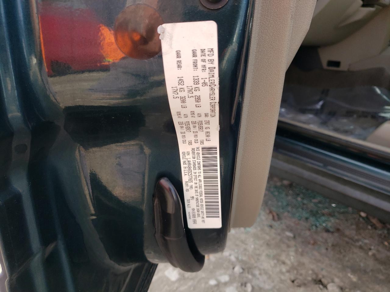 1J4HR48N55C577025 2005 Jeep Grand Cherokee Laredo