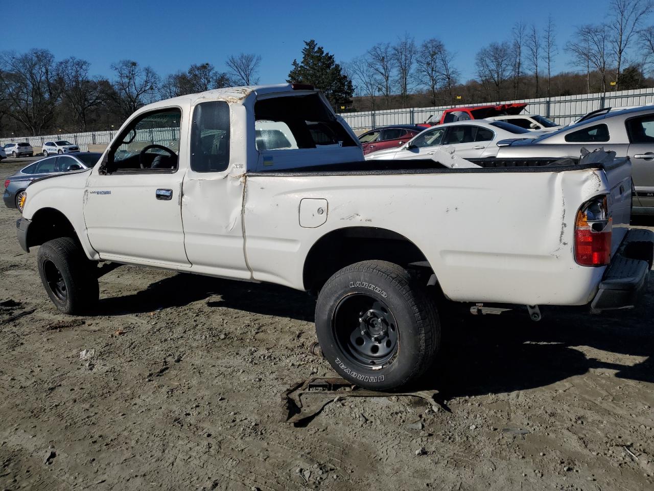 5TESM92N7YZ695664 2000 Toyota Tacoma Xtracab Prerunner