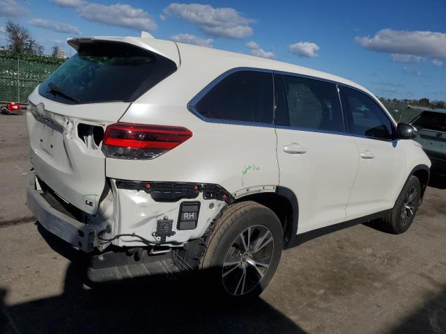 VIN 5TDZZRFH1KS358626 2019 Toyota Highlander, LE no.3