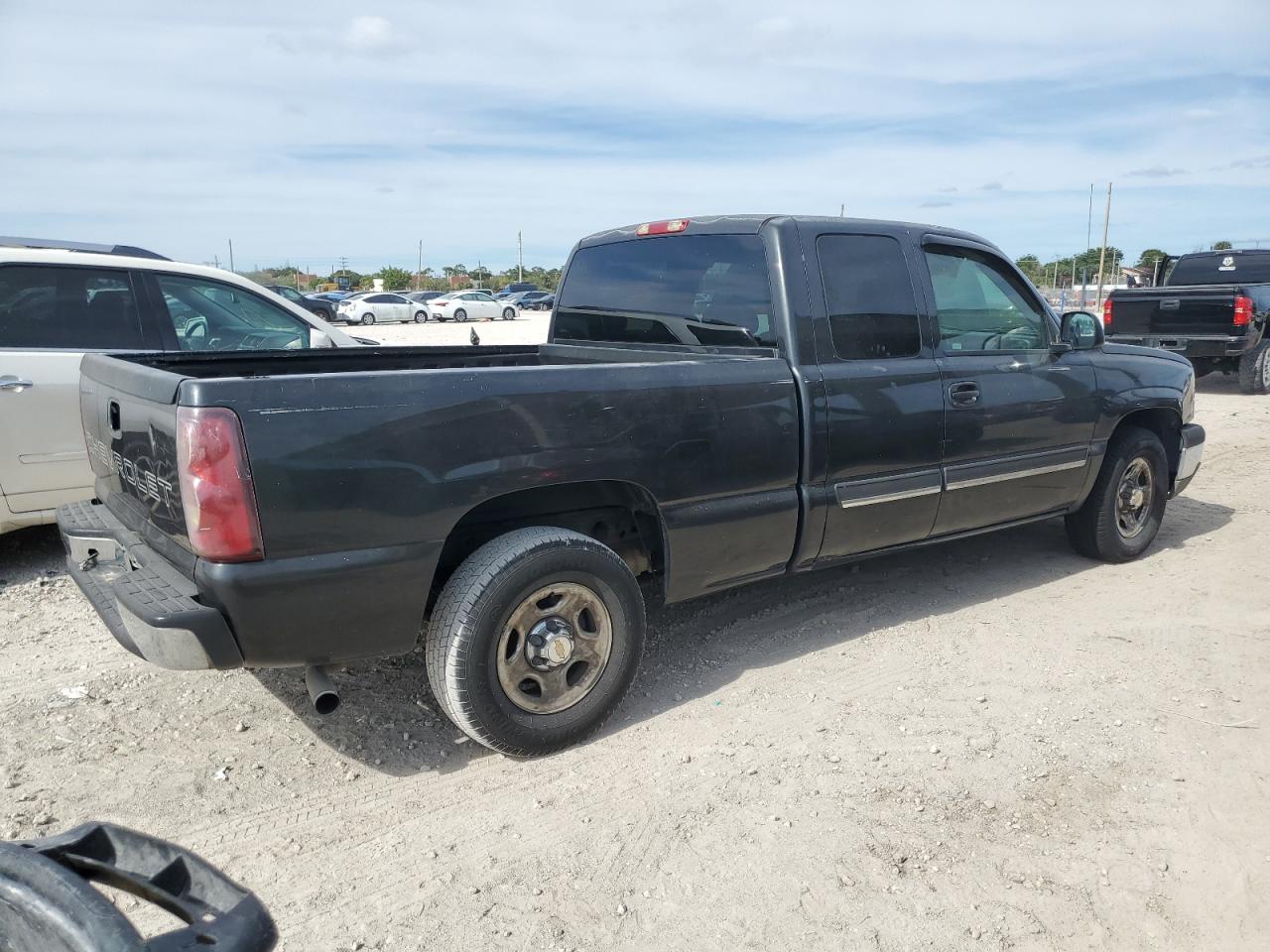 2gcec19x531348730 2GCEC19X531348730 2003 Chevrolet Silverado C1500