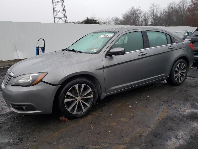 2013 Chrysler 200 Touring