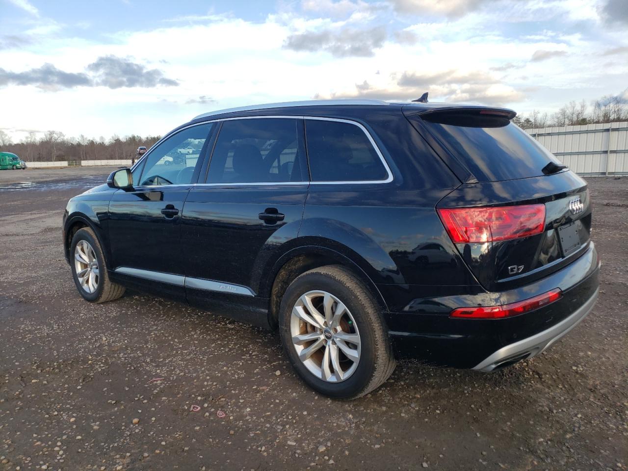 2017 Audi Q7 Premium Plus vin: WA1LAAF71HD019594