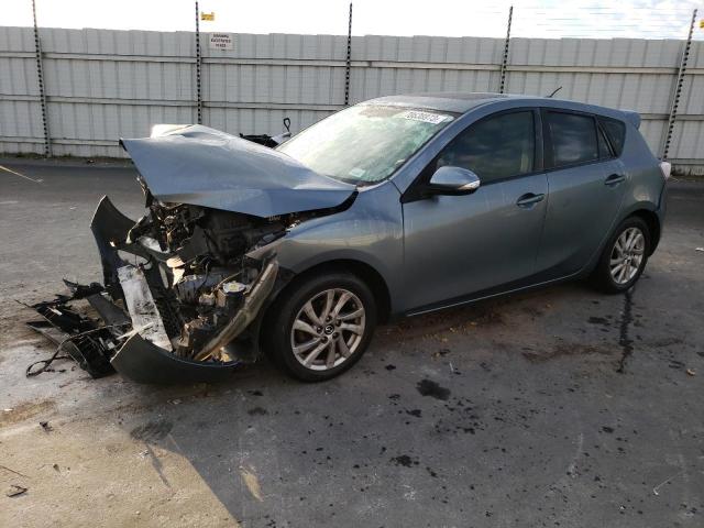 2013 Mazda Mazda3 i