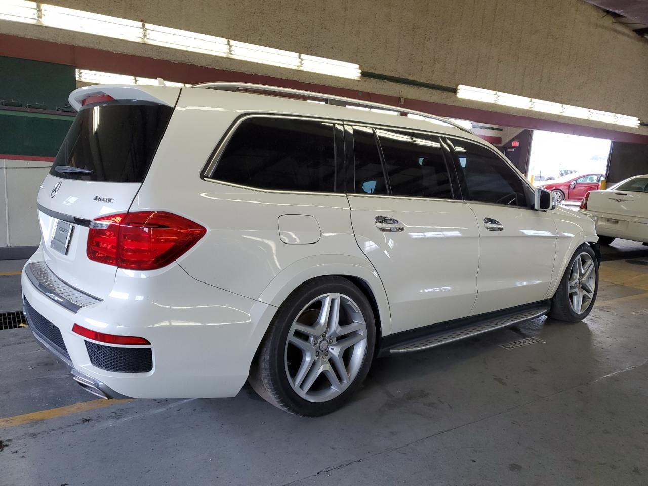 4JGDF7DE9EA349122 2014 Mercedes-Benz Gl 550 4Matic