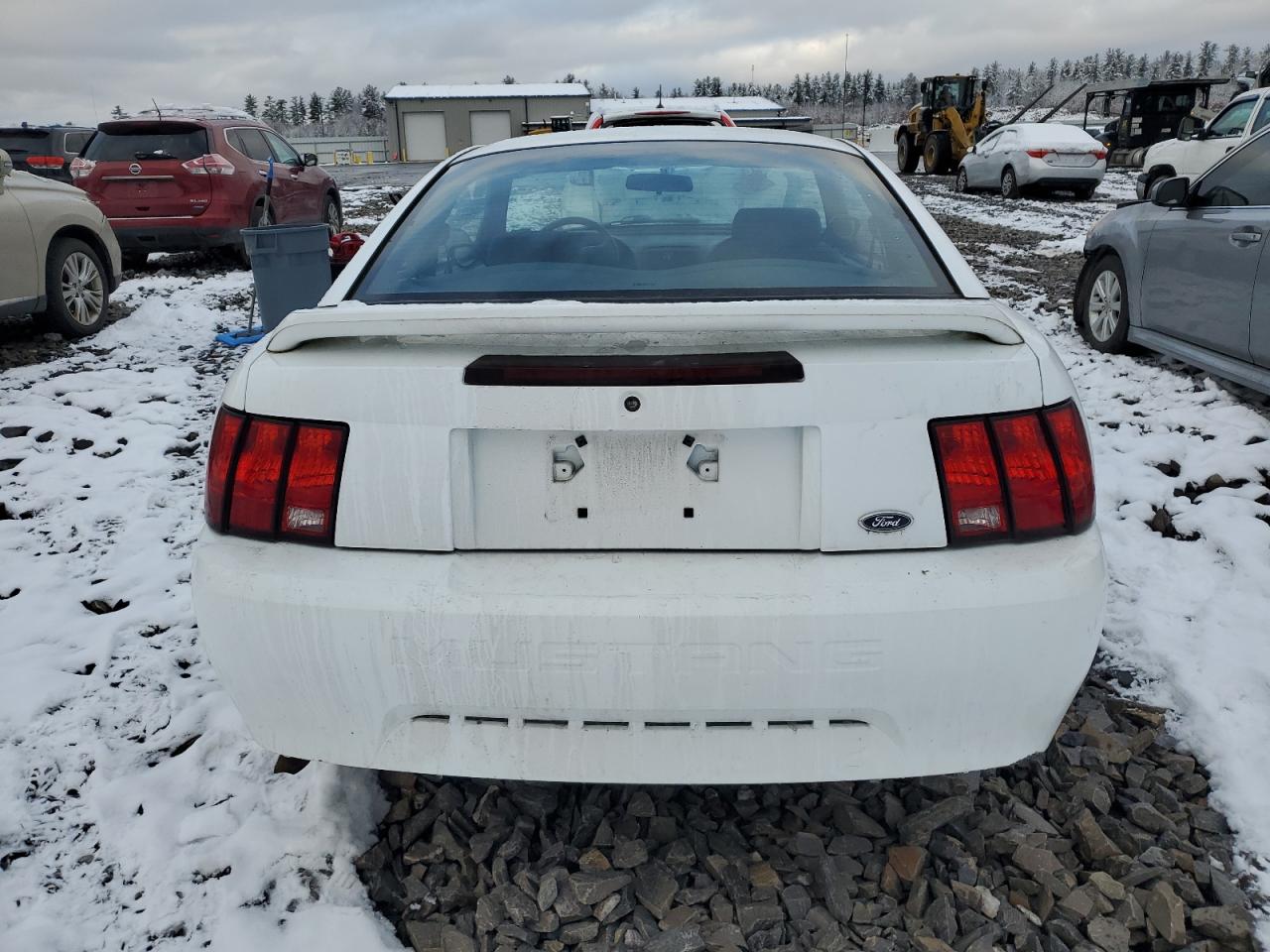 1FAFP4042XF186914 1999 Ford Mustang