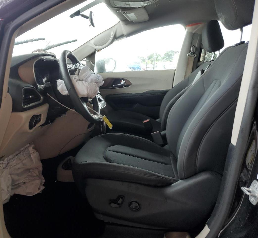 2C4RC1DG6JR130383 2018 Chrysler Pacifica Touring