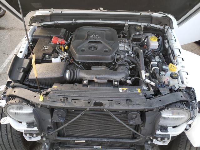1C4HJXENXMW819825 Jeep Wrangler Unlimited Sahara