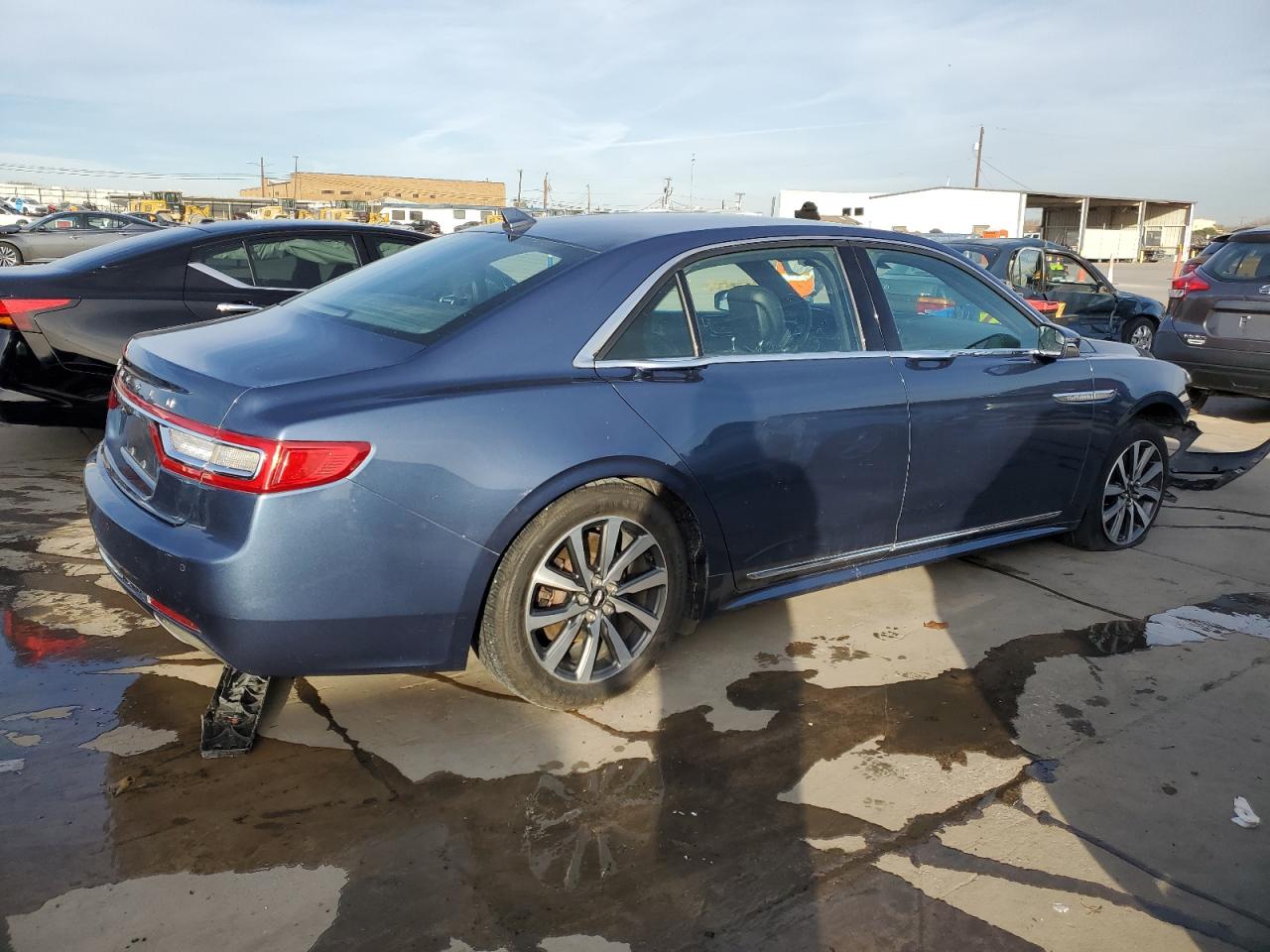 1LN6L9PK2J5603349 2018 Lincoln Continental Premiere