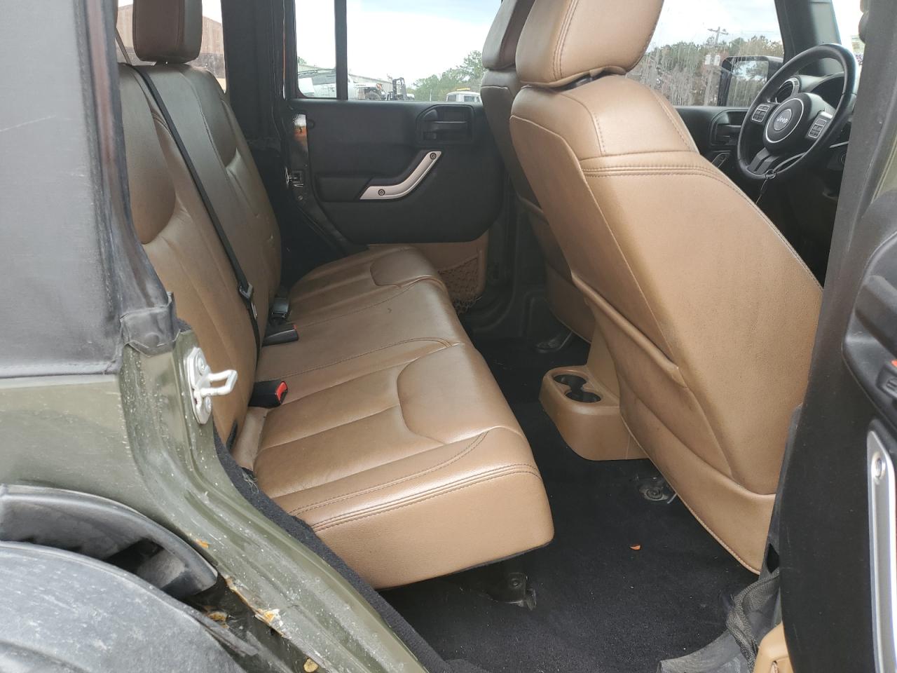 1c4bjweg0fl708870 1C4BJWEG0FL708870 2015 Jeep Wrangler Unlimited Sahara