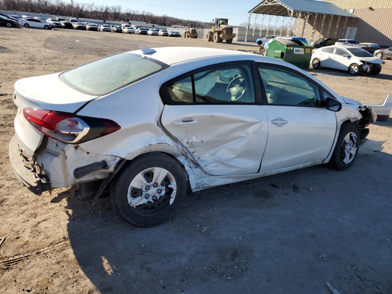 2018 Kia Forte Lx vin: 3KPFL4A72JE264088