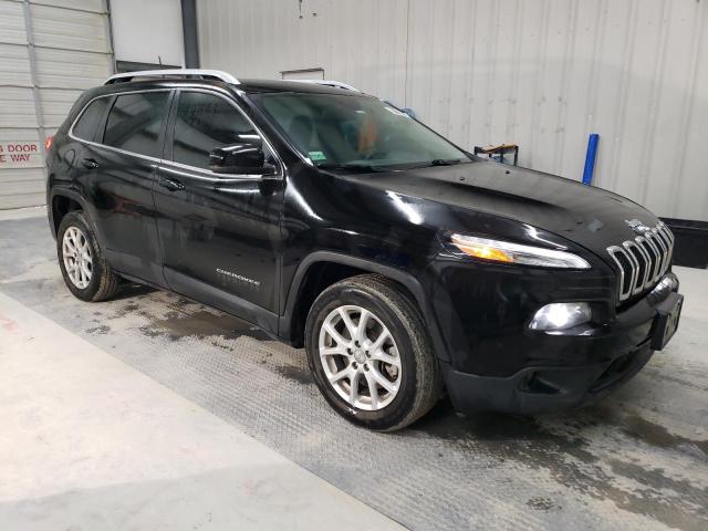 1C4PJLCB4HW640473 Jeep Cherokee Latitude