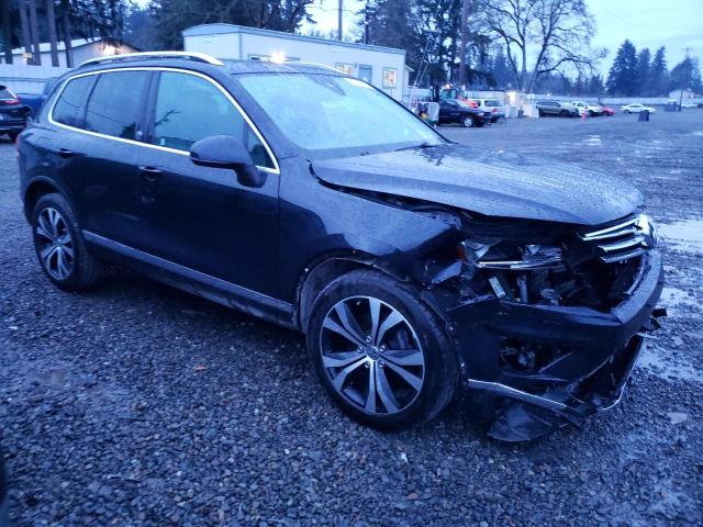 2017 VOLKSWAGEN TOUAREG WO WVGRF7BPXHD003920