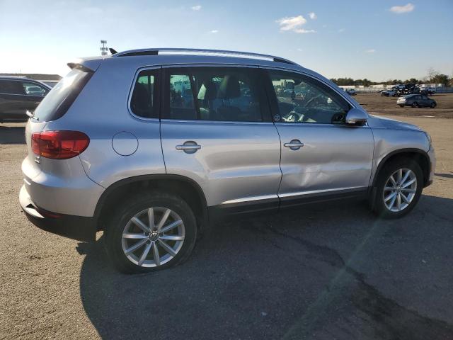 WVGSV7AX8HK030101 | 2017 Volkswagen tiguan wolfsburg