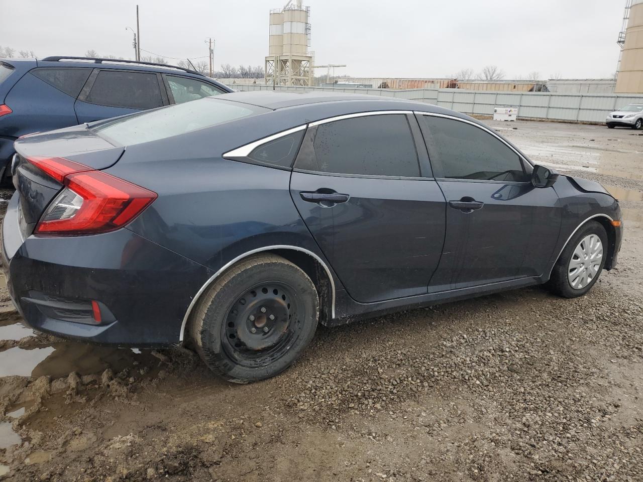 2HGFC2F54HH509467 2017 Honda Civic Lx