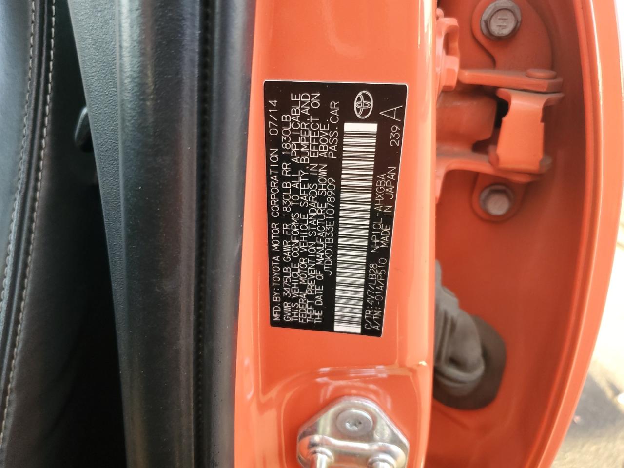 jtdkdtb33e1078909 JTDKDTB33E1078909 2014 Toyota Prius C