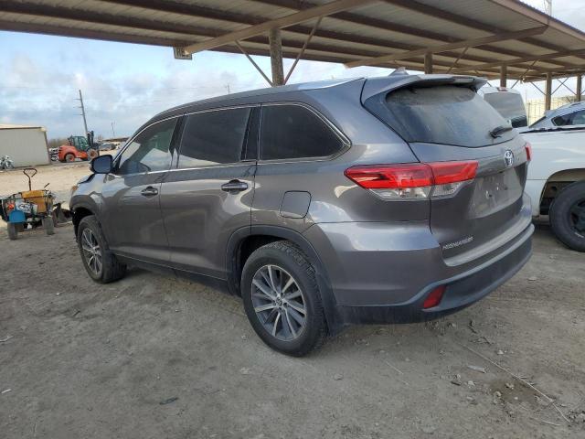 VIN 5TDJZRFH9KS708324 2019 Toyota Highlander, SE no.2