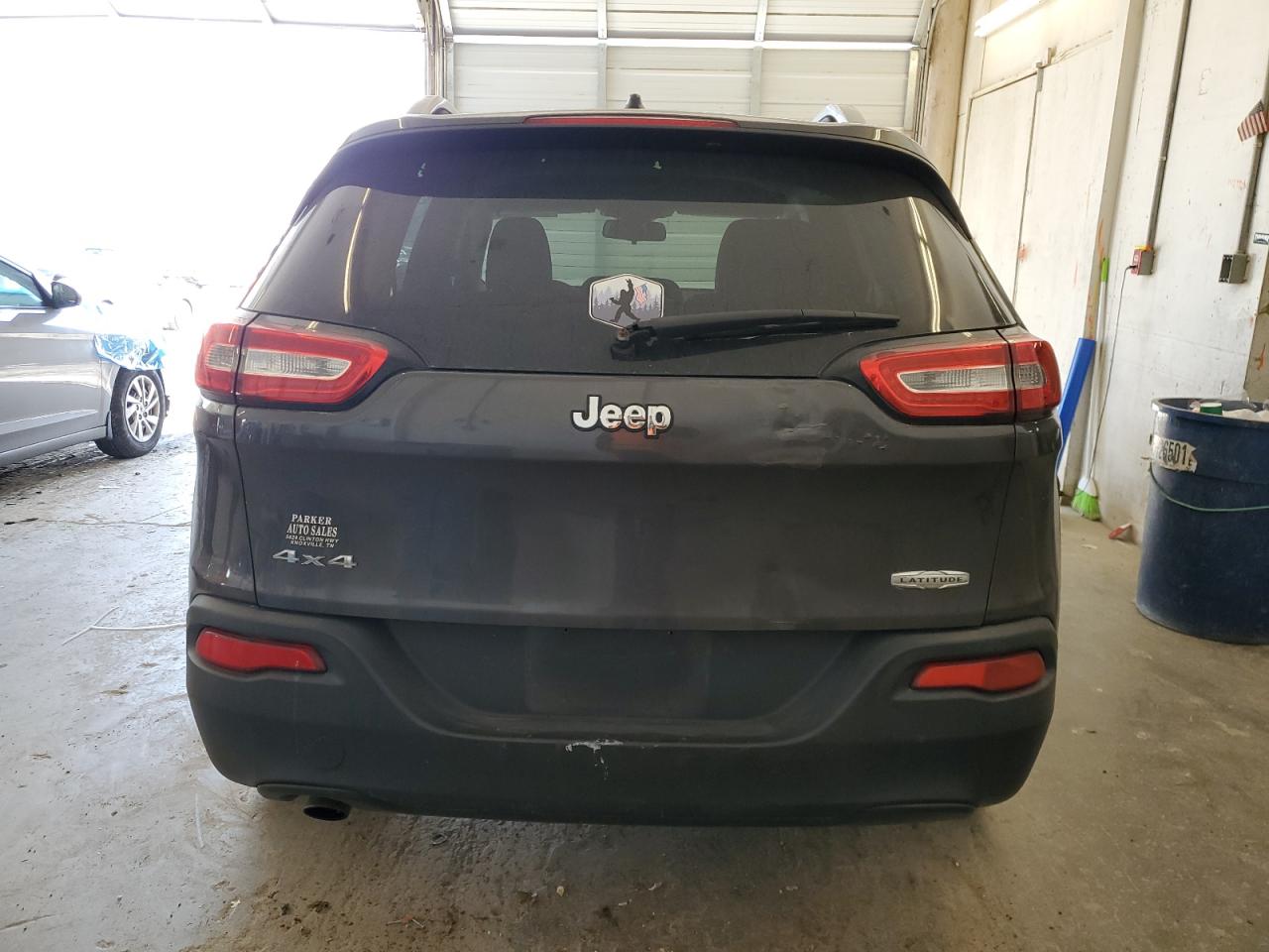 2014 Jeep Cherokee Latitude vin: 1C4PJMCB8EW274969