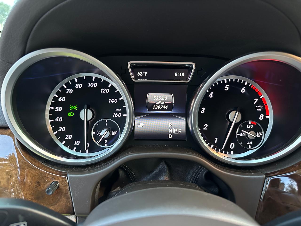 4JGDF7DE7FA529183 2015 Mercedes-Benz Gl 550 4Matic