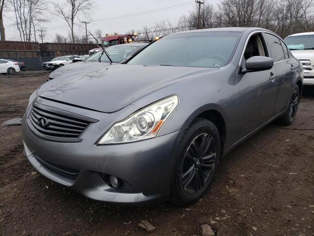 2015 INFINITI Q40 