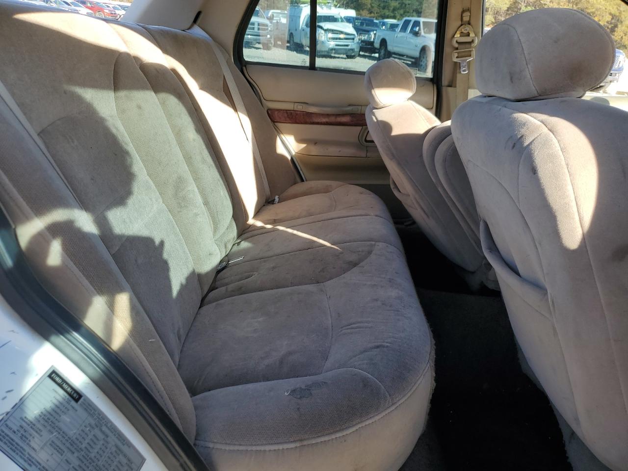 2MEFM74WX1X646296 2001 Mercury Grand Marquis Gs