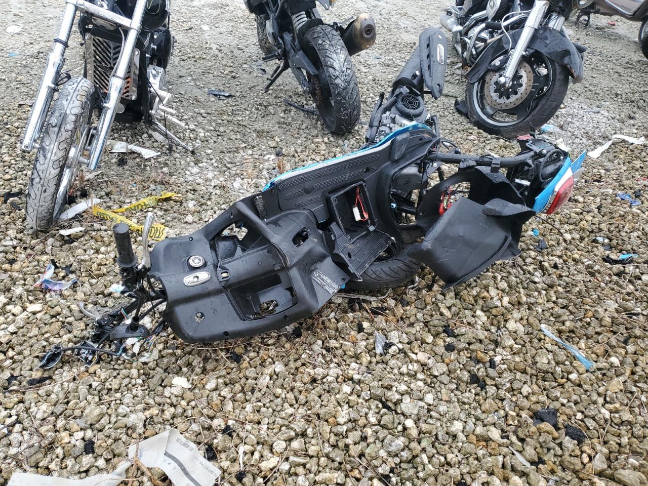 LL0TCAP58NG000750 YONG SCOOTER 2022