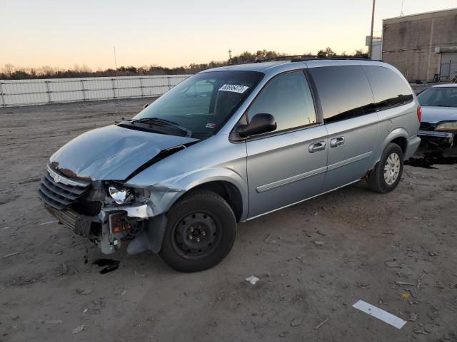 2005 Chrysler Town & Country LX