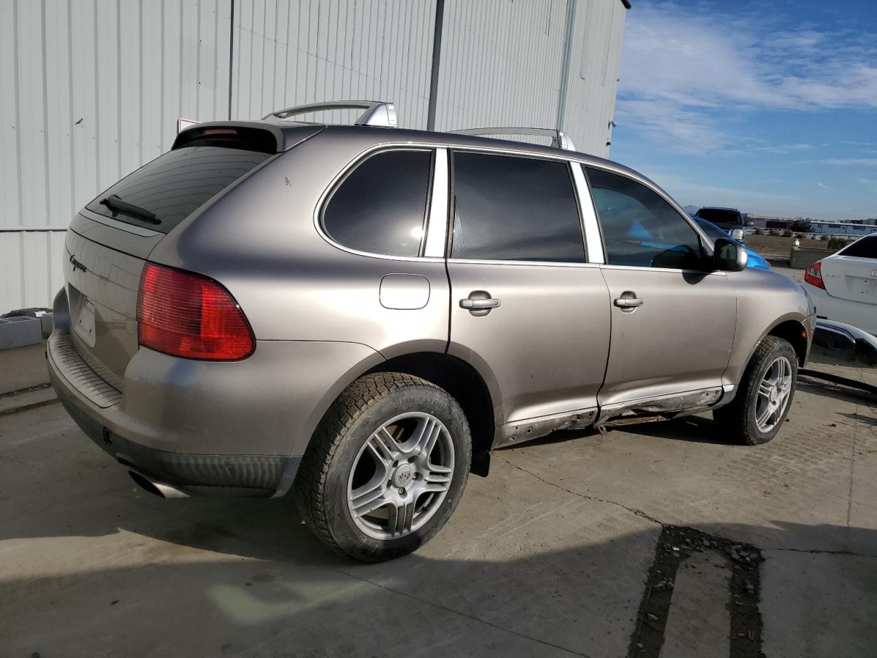 WP1AA29P84LA22571 2004 Porsche Cayenne