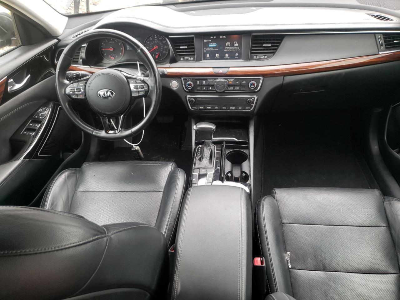 KNALB4J1XH5072759 2017 Kia Cadenza Premium