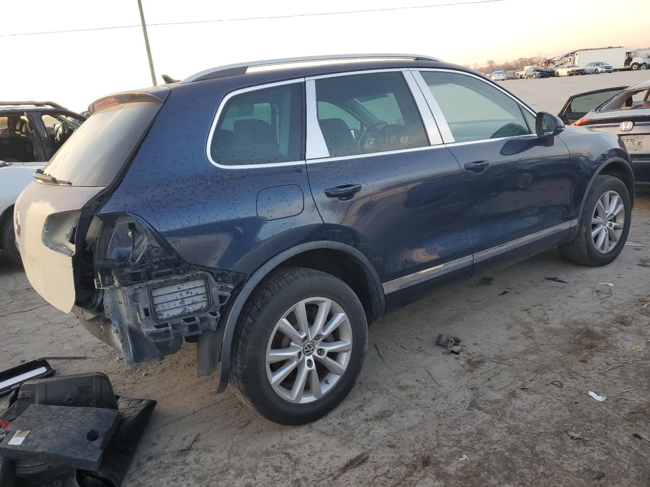 wvgef9bp9ed005910 WVGEF9BP9ED005910 2014 Volkswagen Touareg V6