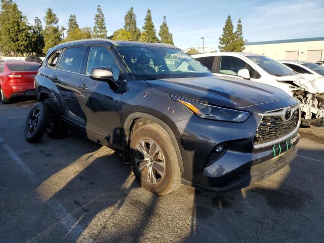 VIN 5TDHZRAH4NS137335 2022 Toyota Highlander, Xle no.4