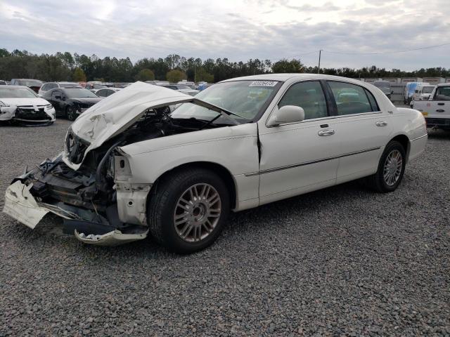 2006 Lincoln Town Car Signature Limited