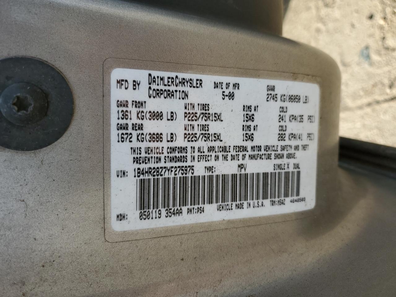 1B4HR28Z7YF275975 2000 Dodge Durango