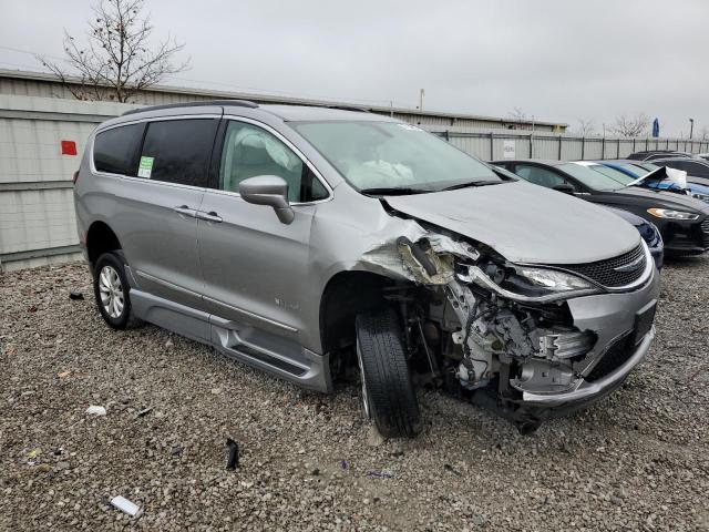 2C4RC1BG2HR785296 | 2017 CHRYSLER PACIFICA T