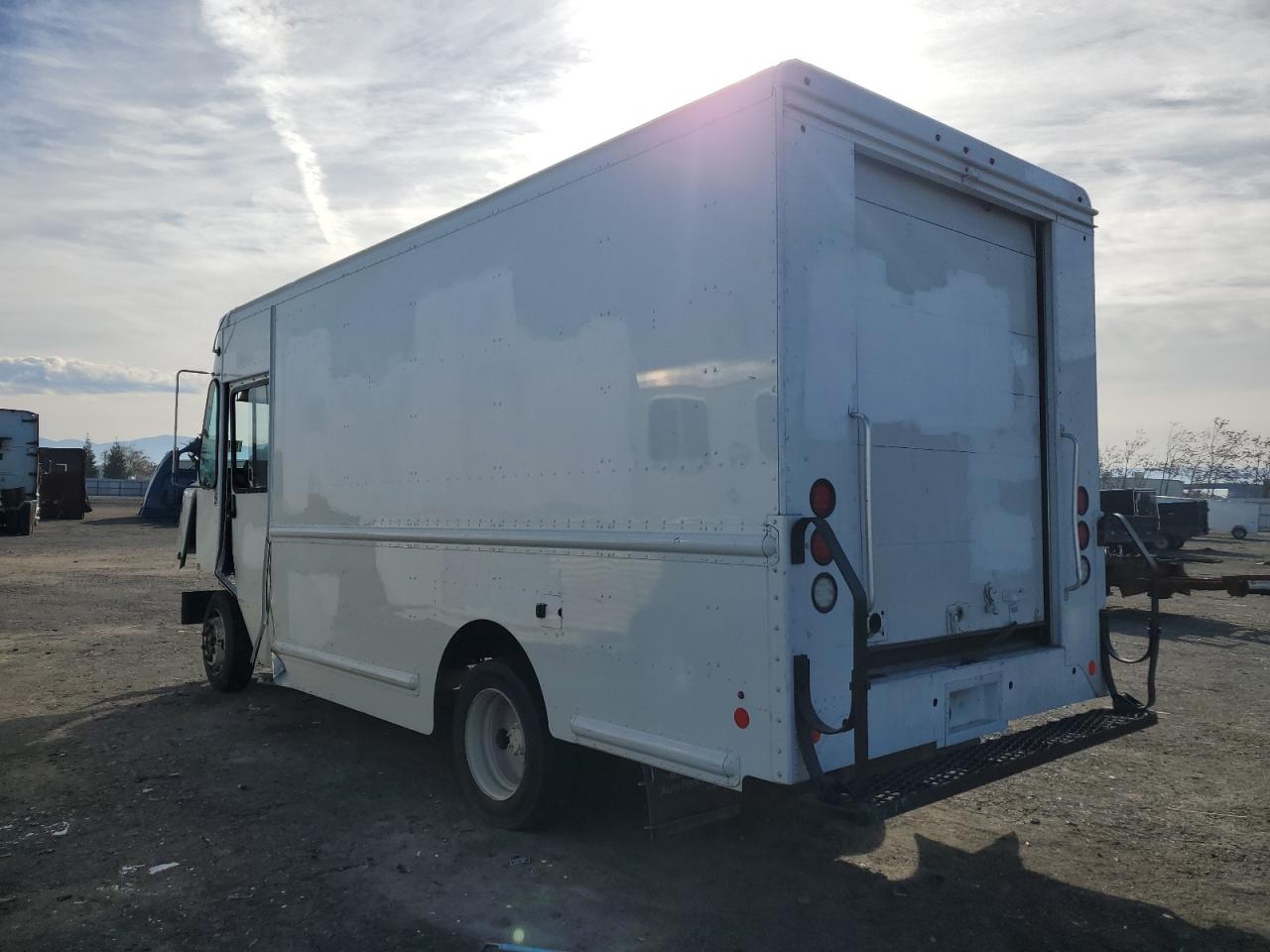 4UZAANFD1KCKV5259 2019 Freightliner Chassis M Line Walk-In Van