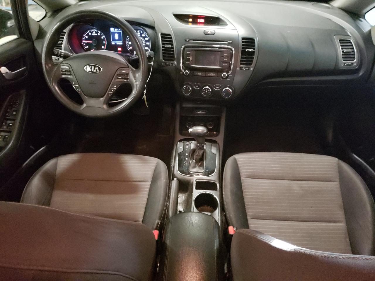 3KPFL4A70HE120470 2017 Kia Forte Lx