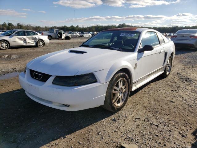 2000 Ford Mustang 