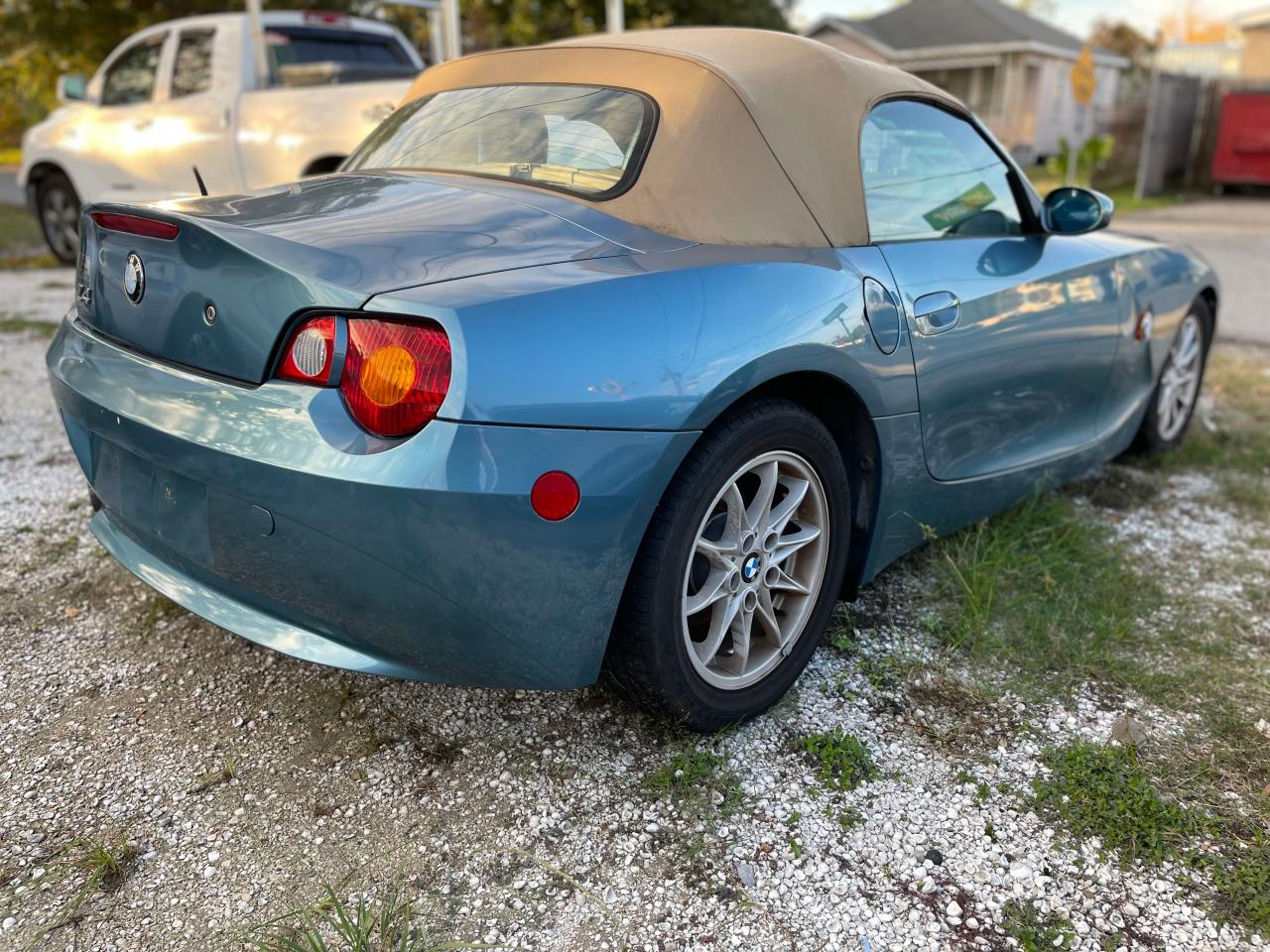 4usbt33403ls40873 4USBT33403LS40873 2003 BMW Z4 2.5