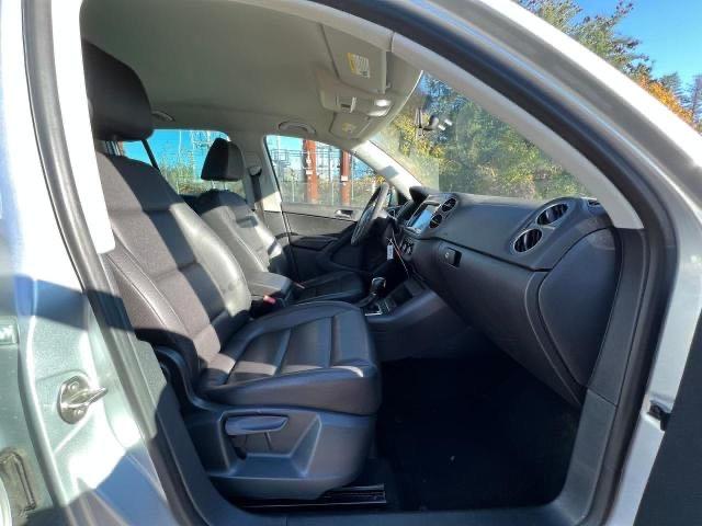 WVGAV7AXXCW586651 | 2012 Volkswagen tiguan s