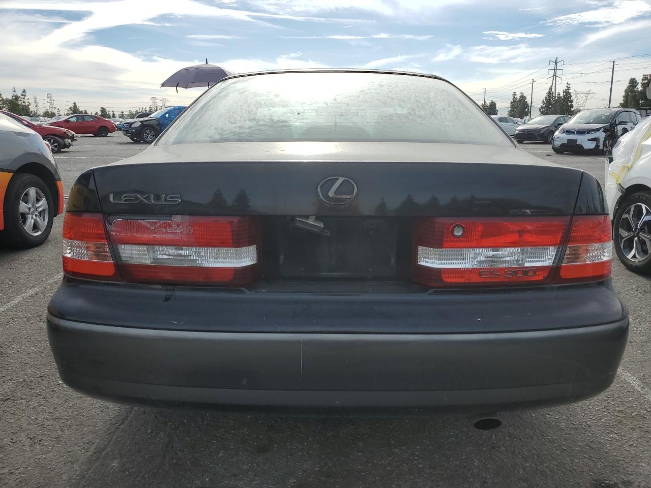 JT8BF28G3Y0283024 2000 Lexus Es 300