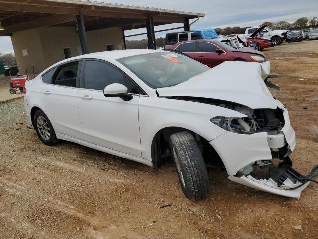 2017 Ford Fusion S VIN: 3FA6P0G76HR240177 Lot: 79939143