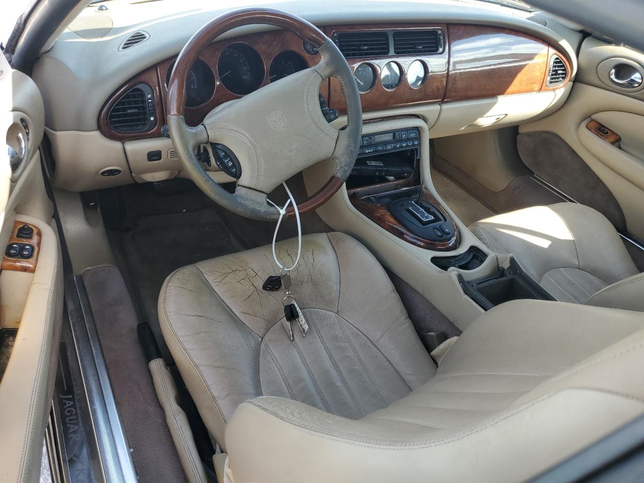 sajgx2242wc020720 SAJGX2242WC020720 1998 Jaguar Xk8
